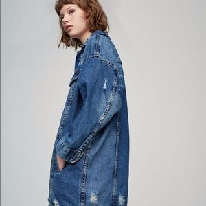 Long distressed Zara jean jacket w pockets